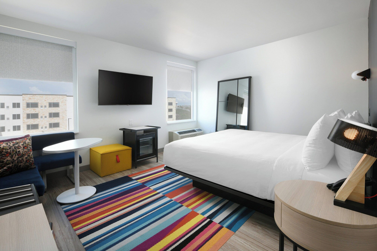 Bedroom 3, Aloft by Marriott Austin Round Rock, Williamson