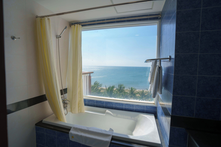 Bathroom 11