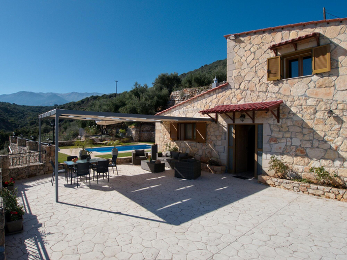 Exterior & Views 2, Villa Vangelis in Stylos, Crete