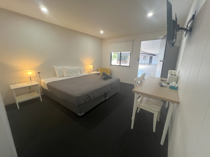 Bedroom 4, Abajaz Motor Inn, Longreach