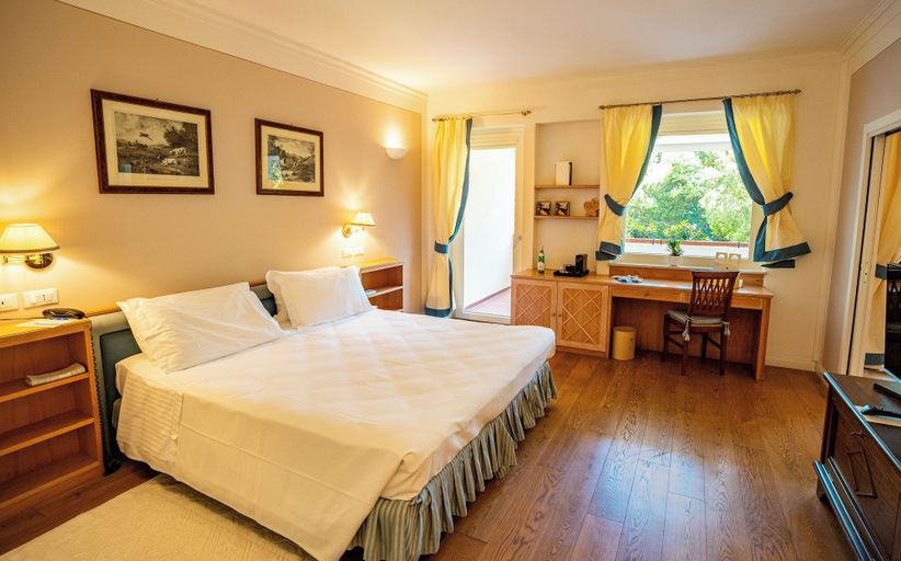 Bedroom 9