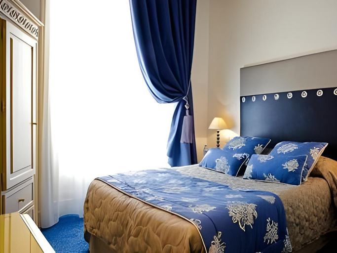 Bedroom 13
