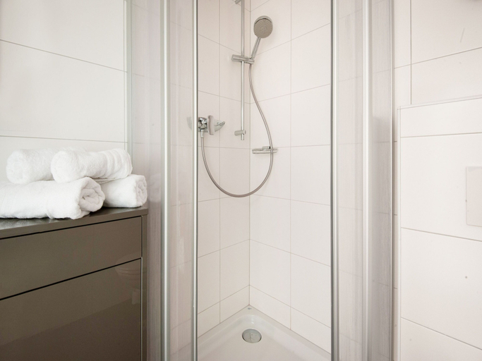 Bathroom, Chalet in Kaprun near Ski Slopes, Zell am See
