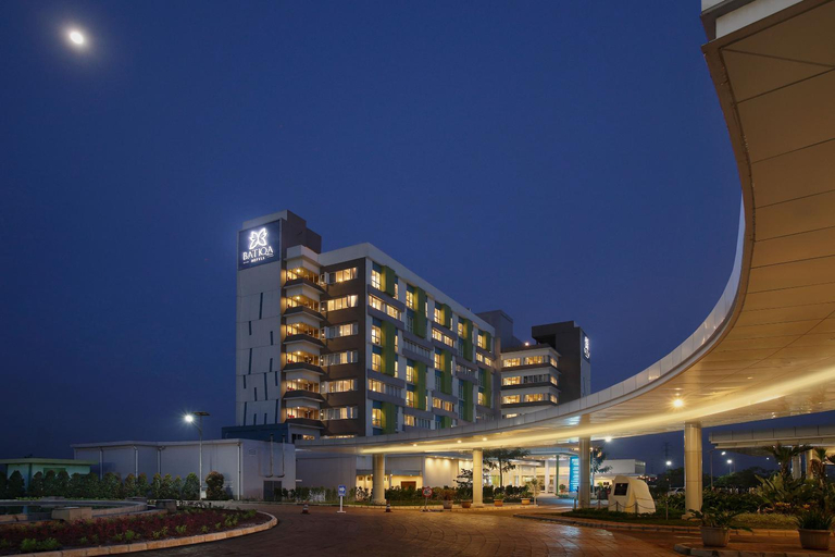 Exterior & Views 2, BATIQA Hotel & Apartments Karawang, Karawang