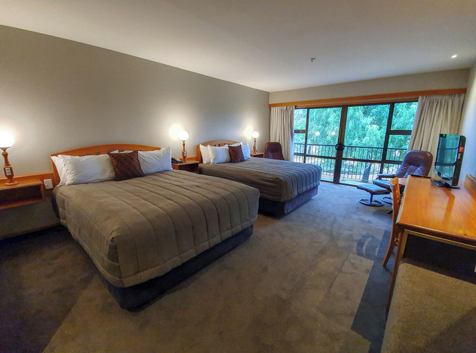 Bedroom 3, Distinction Mackenzie Country Hotel, Mackenzie