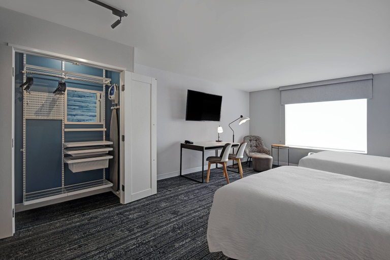 Bedroom 3, TownePlace Suites by Marriott Westport, Bristol