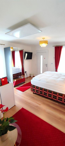 Bedroom 2, Glamping Dome-Tinyhouses am Neusiedlersee, Sopron-Fertőd