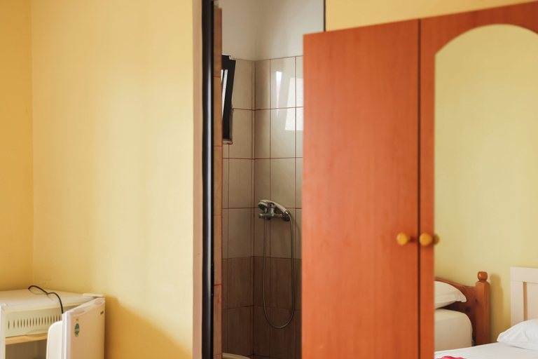Bedroom 2, Haka guesthouse, Kavajës