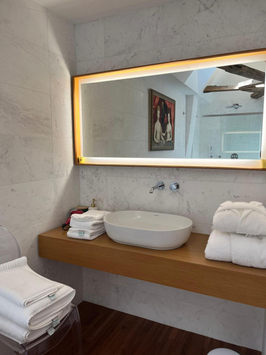Bathroom 2, Le Clos du Cedre, Loir-et-Cher