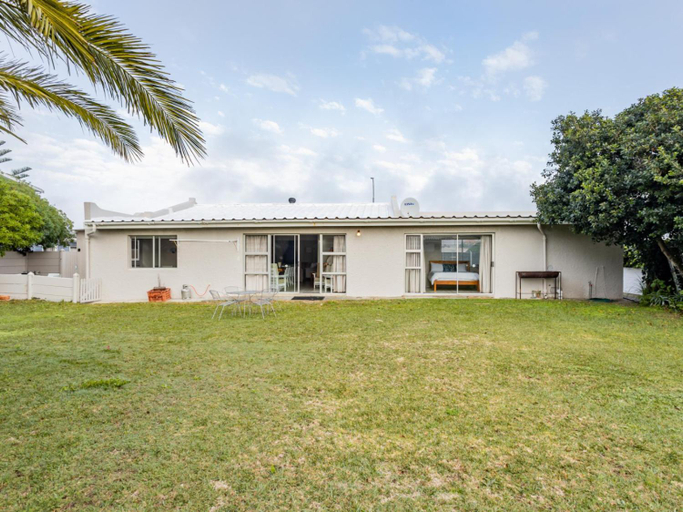 Others 4, 32 Main Road, Overberg