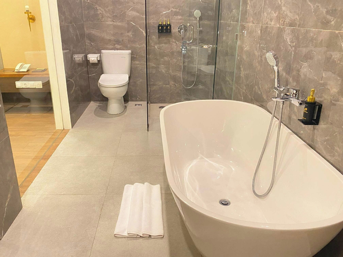 Bathroom 6