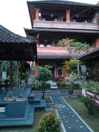 Exterior 9