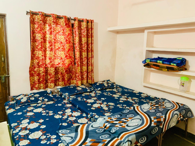 Bedroom 3, Rudrashakti Guest House, Ujjain