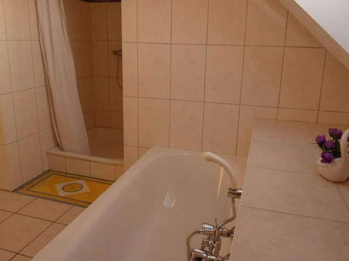 Bathroom 3, Elegant Home With Sauna, Liège