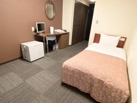 1, Hotel Meiken, Tsuchiura