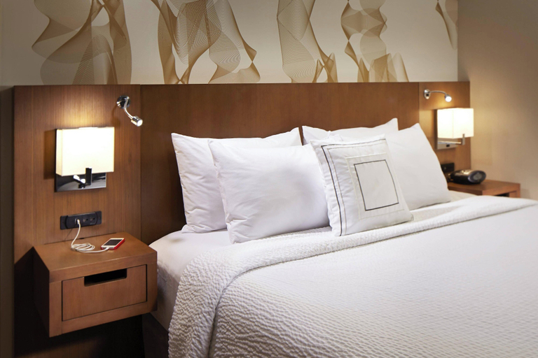 Bedroom 3, Courtyard by Marriott Sunnyvale Silicon Valley, Santa Clara