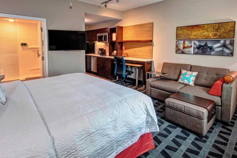 Bedroom 3, TownePlace Suites by Marriott Hot Springs, Garland