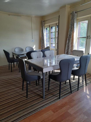 Food & Drinks 5, Family Floor at Riverside B&B, Srinagar