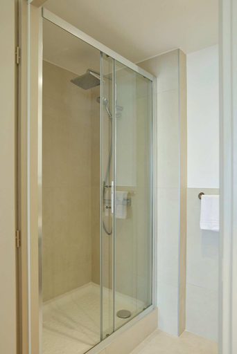 Bathroom 3, Hotel des Victoires by Soniho, Alpes-Maritimes
