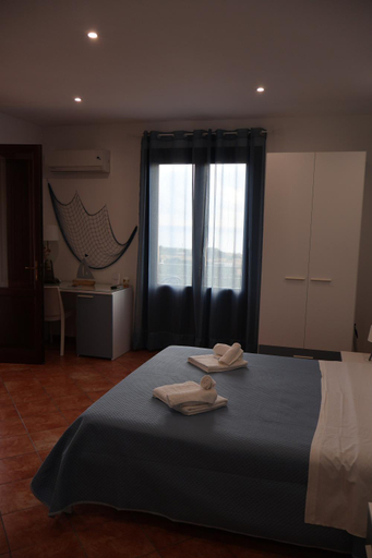 Others 5, Verdemare, Trapani