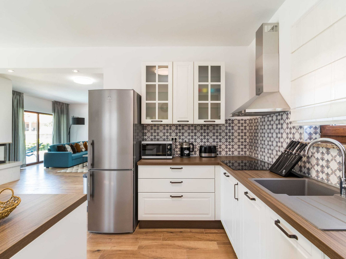 Private kitchen 5, Apartment in Croatia Near the Coast, Ližnjan