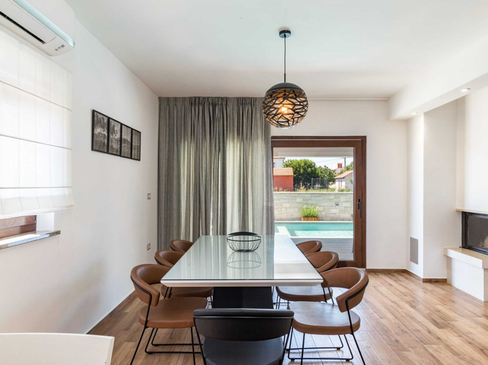 Dining 3, Apartment in Croatia Near the Coast, Ližnjan