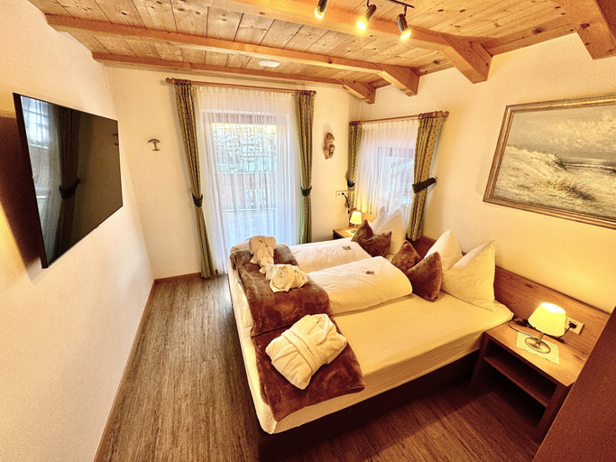 Bedroom 1, Residence Palmai, Bolzano