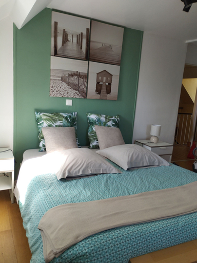 Bedroom 2, Villa du Cerf Thibault, Indre