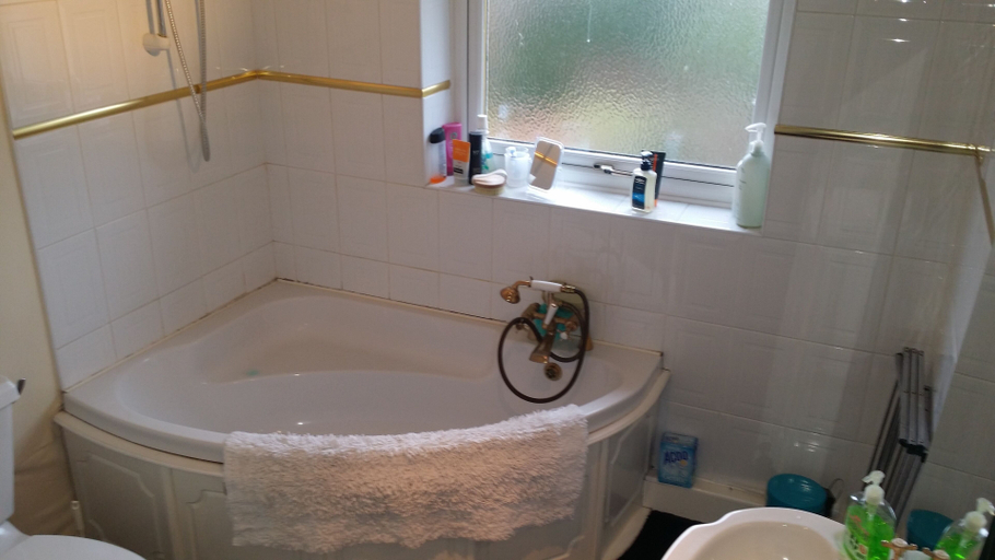 Bathroom, Woodard House, Wirral