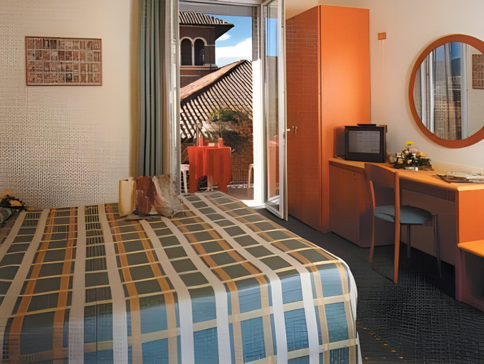 Bedroom 9