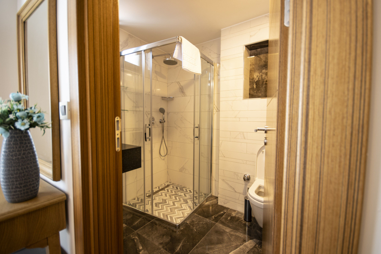 Bathroom 4, Eliza Hotel, Fatih