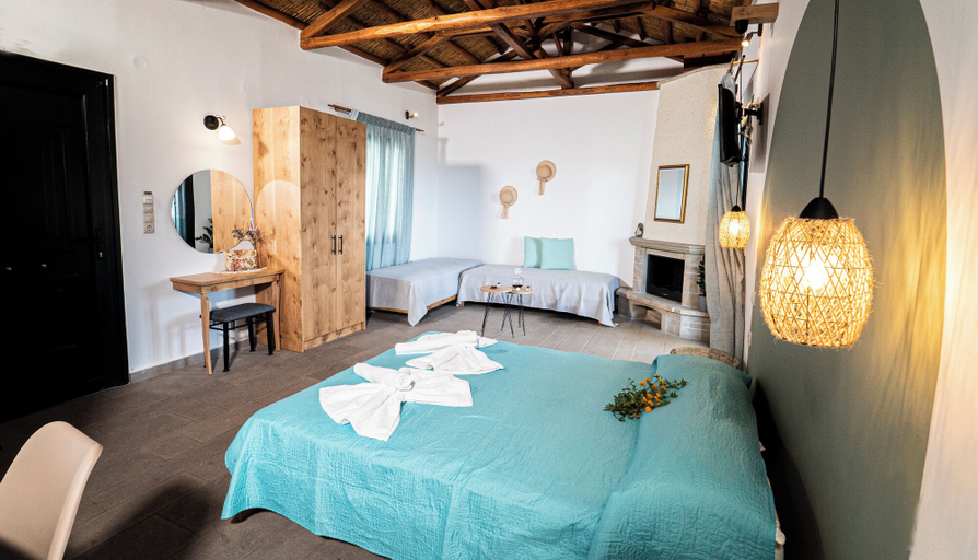 Bedroom 4, Lithoessa Traditional Rooms, North Aegean