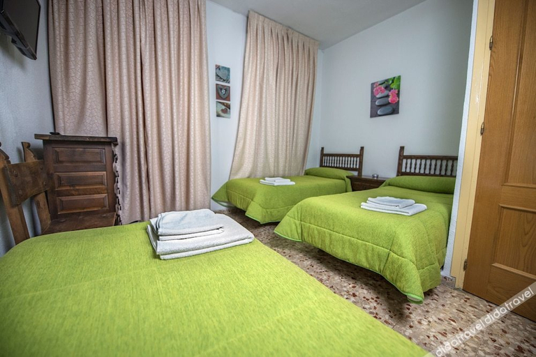 Bedroom 2, Hostal Santa Barbara, Toledo