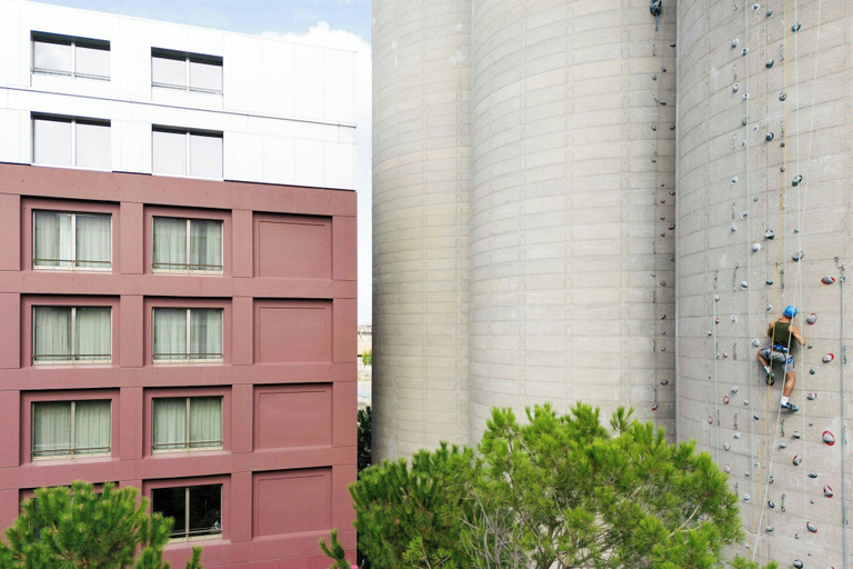 Exterior & Views 2, Moxy Bordeaux Hotel, Gironde