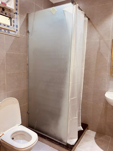 Bathroom 3, Pharoah's Palace hotel, Qasr an-Nil