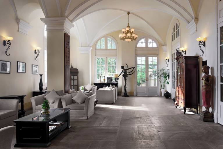 Palace Gate Hotel & Residence By EHM, Phnom Penh