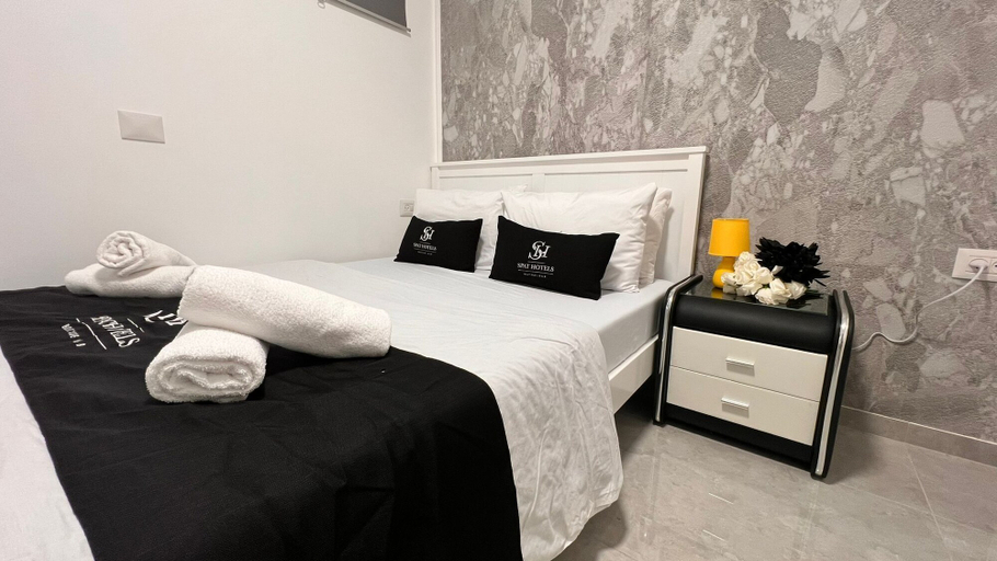 Bedroom 2, Sea View Apartment