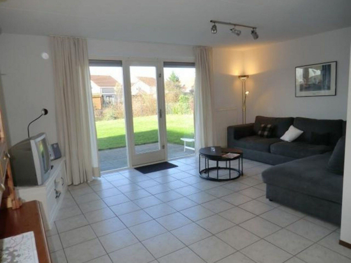 Others 4, Bungalow in Breskens Near the Beach, Sluis