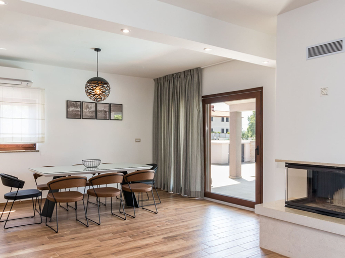 Dining 4, Apartment in Croatia Near the Coast, Ližnjan