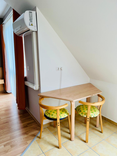 Others 2, Gyongy apartman, Nagykanizsai/Zalakaros