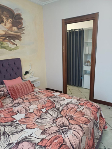 Others 4, Maryhouse - ingresso indipendente, Varese
