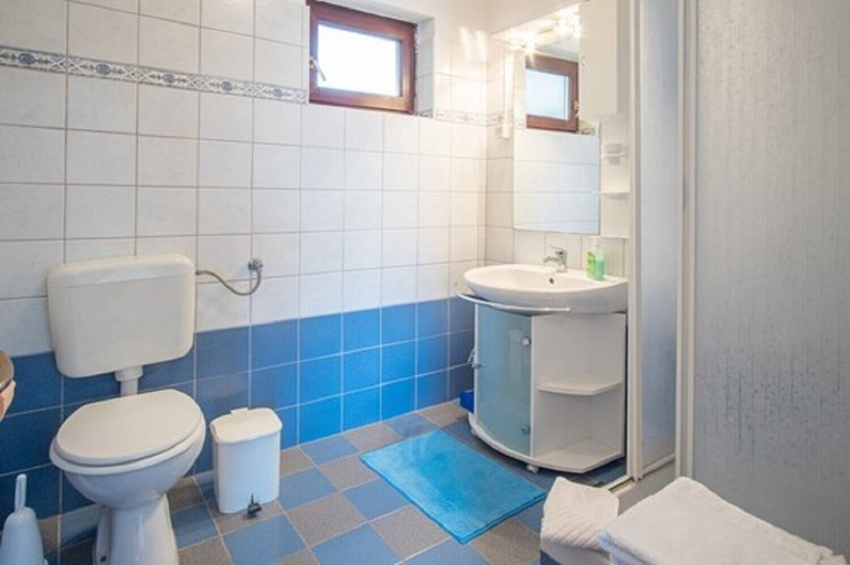 Bathroom 4, Luka - With Parking - A2, Vrbnik