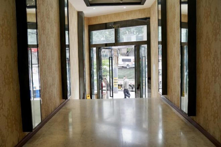 Others 5, Jinyue Business Hotel, Chongqing