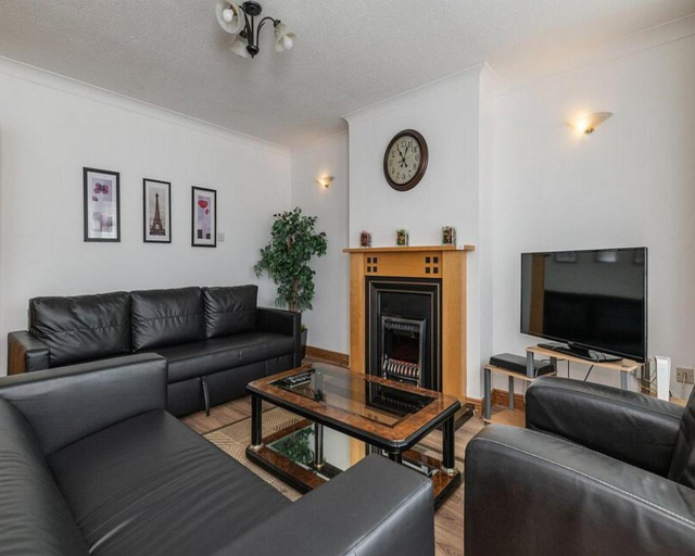 2, beautifully spacious home, Dublin