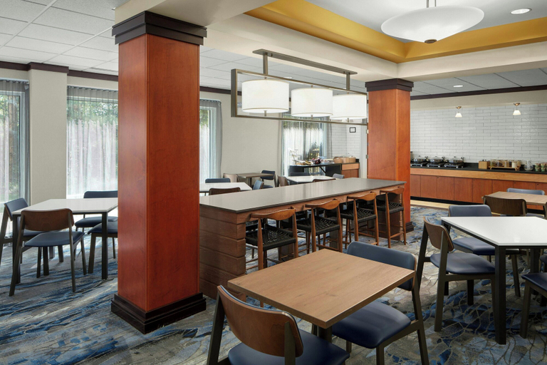 Food & Drinks 5, Fairfield Inn & Suites by Marriott Carlisle, Cumberland