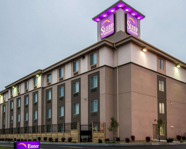Exterior & Views