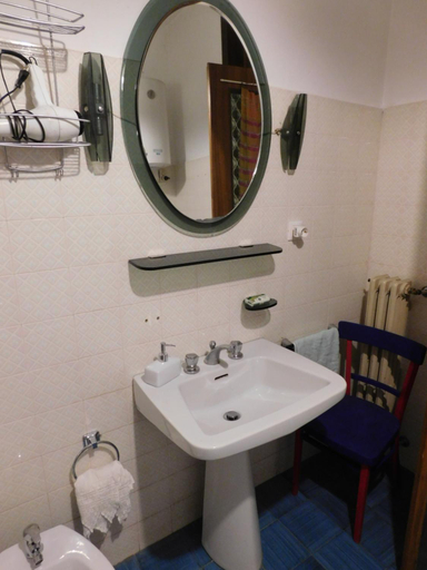 Bathroom 3, Villa Maria Lake View,7 minuti a piedi dal centro, parcheggio privato, Verona