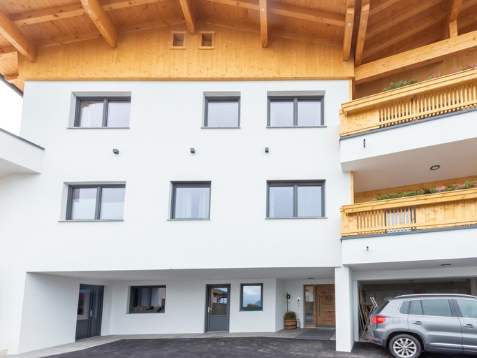 Others 4, Beautiful Apartment in a top Location in the Zillertal, Schwaz