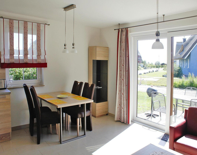 Dining 5, Ferienhaus Poseidon in Vieregge, Vorpommern-Rügen