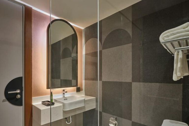 Bathroom 5